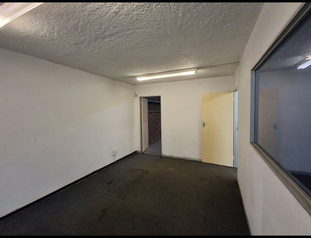470M² WAREHOUSE TO LET IN BENROSE